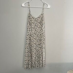 Old Navy Black and White Floral Midi Dress